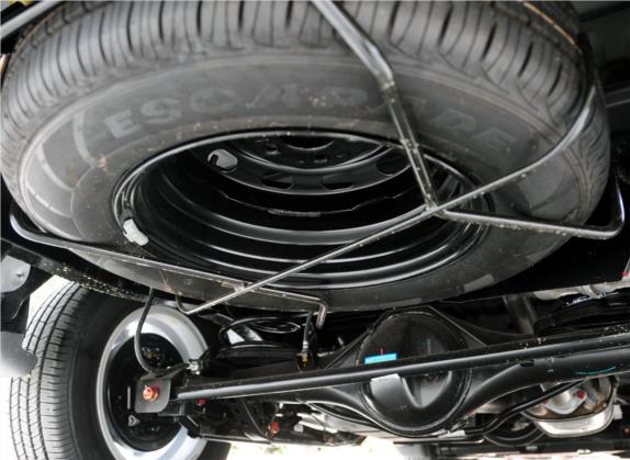 君阁 2011款 2.0L 手动挡经典型 其他细节类   备胎