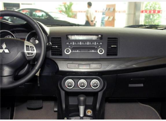 翼神 2010款 致尚版 1.8L CVT豪华型 中控类   中控台