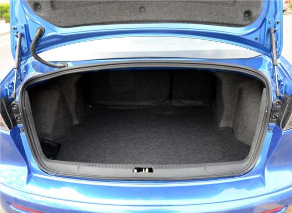 翼神 2011款 致炫版 2.0L CVT旗舰型 车厢座椅   后备厢