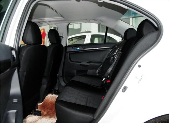 翼神 2012款 时尚版 1.8L CVT舒适型 车厢座椅   后排空间