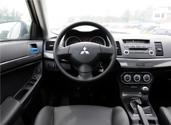 翼神 2012款 致尚版 1.8L 手动豪华型 中控类   驾驶位