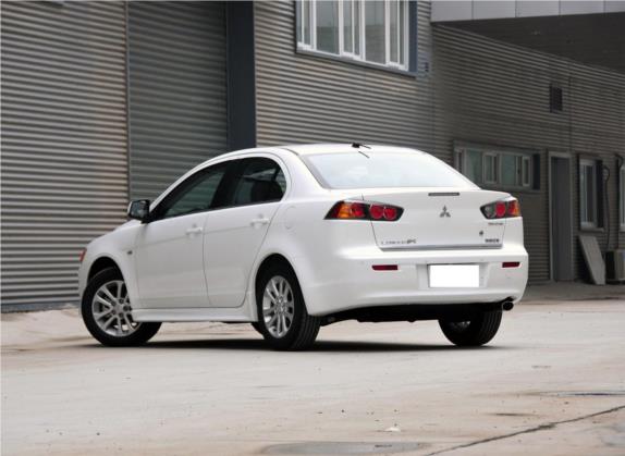 翼神 2012款 致炫版 2.0L CVT旗舰型 外观   斜后