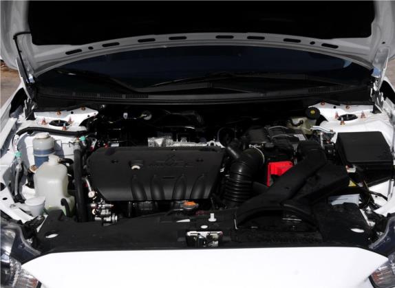 翼神 2013款 时尚版 1.8L 手动舒适型 其他细节类   发动机舱