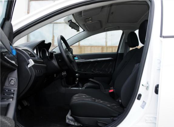翼神 2013款 时尚版 1.8L 手动舒适型 车厢座椅   前排空间