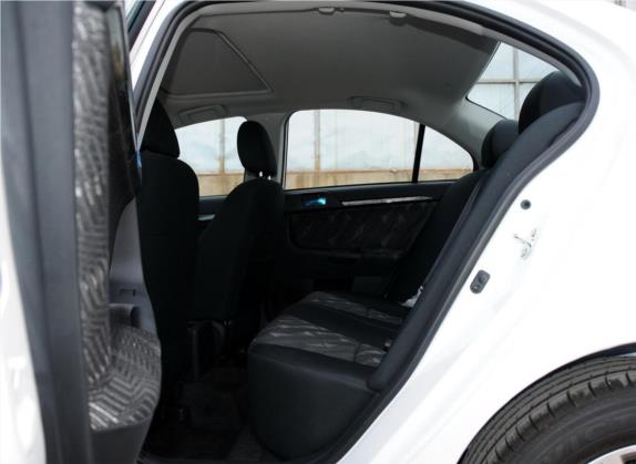 翼神 2013款 时尚版 1.8L 手动舒适型 车厢座椅   后排空间