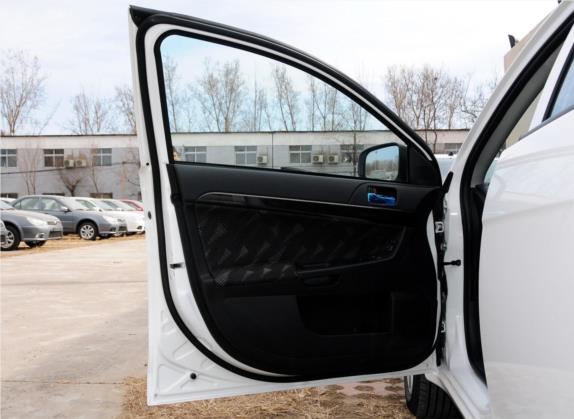 翼神 2013款 时尚版 1.8L 手动舒适型 车厢座椅   前门板