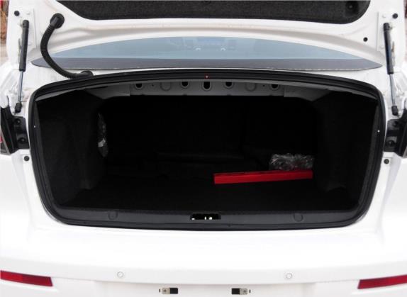 翼神 2013款 时尚版 1.8L CVT舒适型 车厢座椅   后备厢
