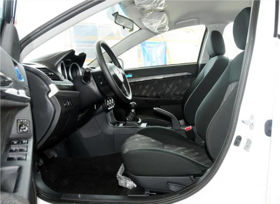 翼神 2013款 致炫版 2.0L 手动舒适型 车厢座椅   前排空间