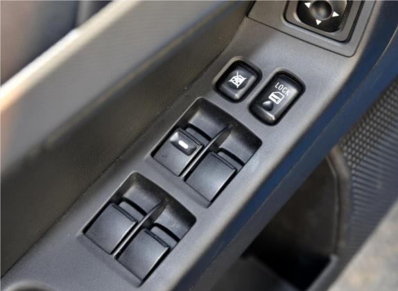 翼神 2015款 2.0L CVT旗舰版 车厢座椅   门窗控制