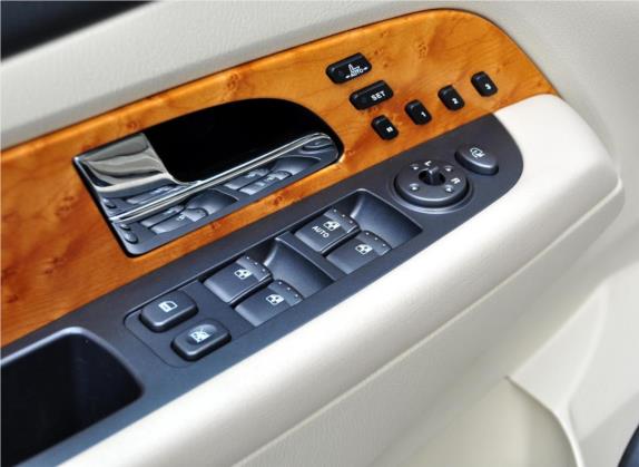 雷斯特 2011款 3.2L 四驱豪华导航版 车厢座椅   门窗控制