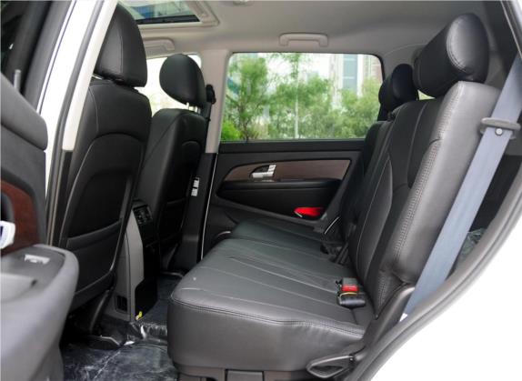 雷斯特W 2014款 2.7T 四驱豪华导航版5座 车厢座椅   后排空间