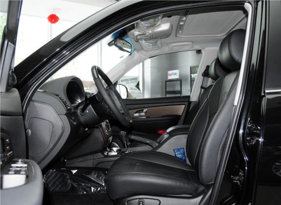 雷斯特W 2014款 2.0T 四驱豪华导航版5座 车厢座椅   前排空间