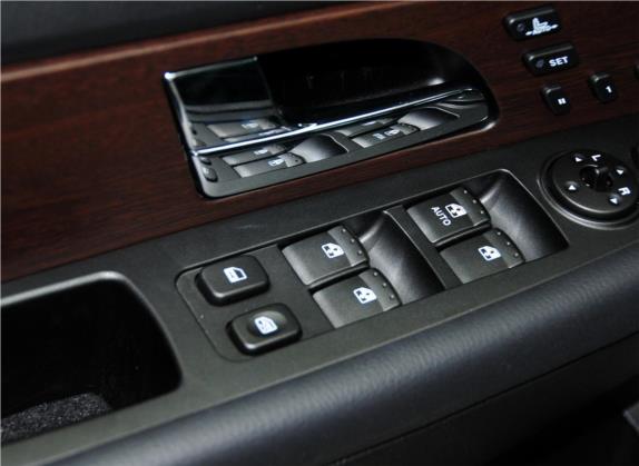 雷斯特W 2014款 2.0T 四驱豪华导航版5座 车厢座椅   门窗控制