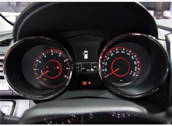 途凌 2016款 1.6L 汽油 四驱自动豪华版 中控类   仪表盘