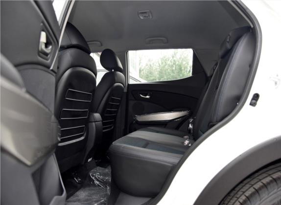蒂维拉 2015款 1.6L 自动两驱致尚版 车厢座椅   后排空间