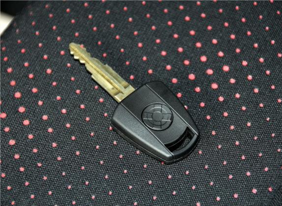 爱腾 2011款 2.3L 两驱舒适汽油版 其他细节类   钥匙