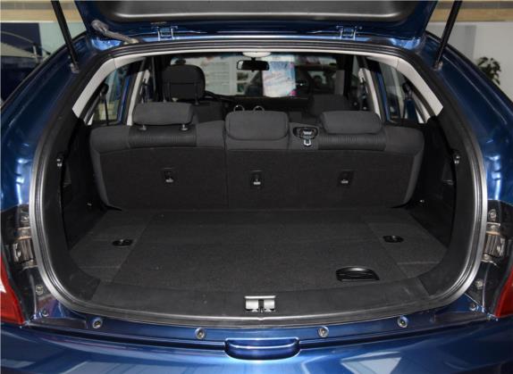 爱腾 2014款 2.3L 两驱自动舒适汽油版 车厢座椅   后备厢