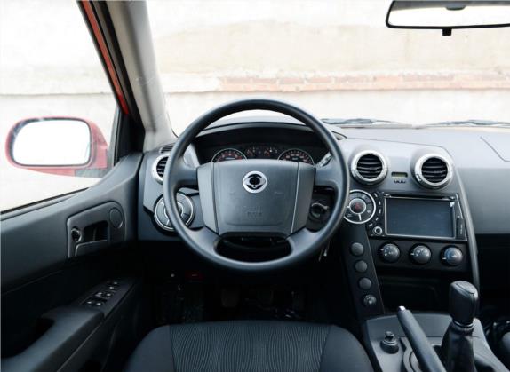 爱腾 2014款 2.3L 两驱手动进取汽油版 中控类   驾驶位