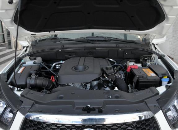 爱腾 2014款 2.0T 四驱自动豪华柴油版 其他细节类   发动机舱