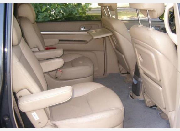 路帝 2007款 3.2豪华型 车厢座椅   后排空间