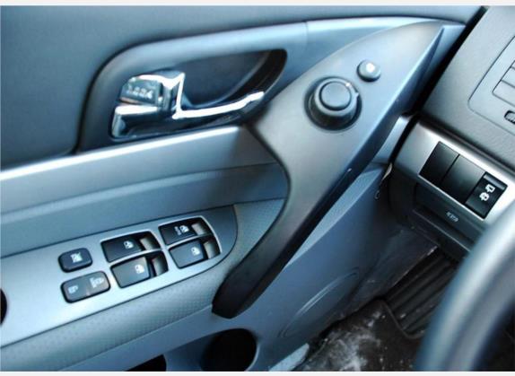 路帝 2008款 SV270 RS标准型 车厢座椅   门窗控制