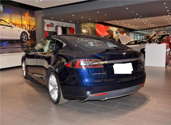 Model S 2015款 Model S 60 外观   斜后