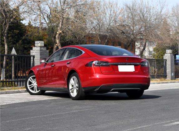 Model S 2015款 Model S 85 外观   斜后