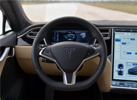 Model S 2015款 Model S 70D 中控类   驾驶位