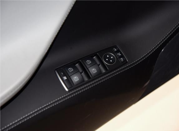 Model S 2015款 Model S 90D 车厢座椅   门窗控制
