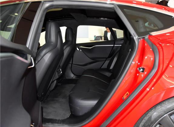 Model S 2015款 Model S P90D 车厢座椅   后排空间