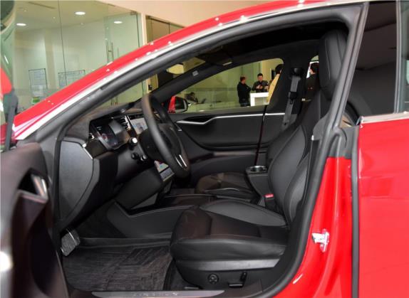 Model S 2016款 Model S P90D 车厢座椅   前排空间