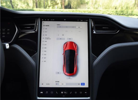 Model S 2019款 长续航版 中控类   中控台