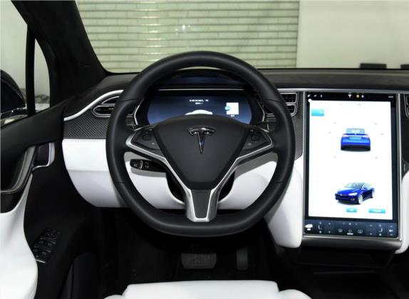 Model X 2016款 Model X 90D 中控类   驾驶位