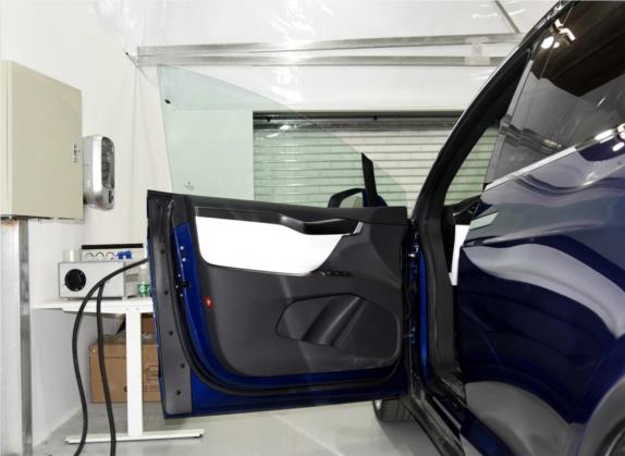 Model X 2016款 Model X 90D 车厢座椅   前门板