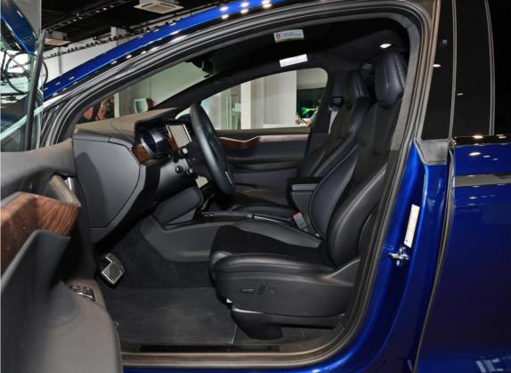 Model X 2019款 Performance 高性能版 车厢座椅   前排空间
