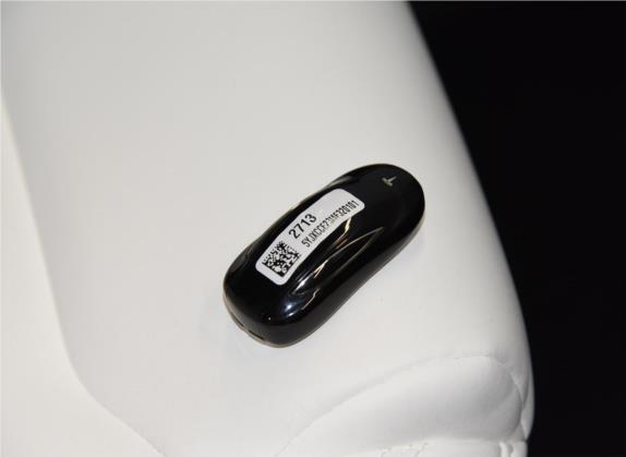 Model X 2020款 长续航升级版 其他细节类   钥匙
