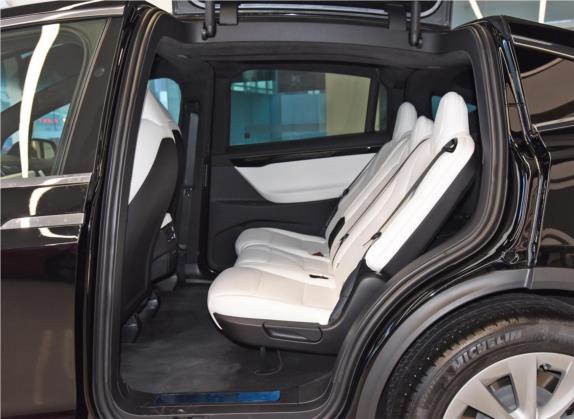 Model X 2020款 长续航升级版 车厢座椅   后排空间