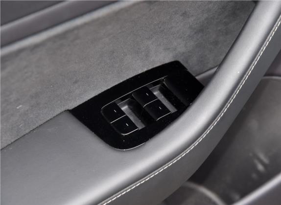 Model 3(进口) 2019款 长续航全轮驱动版 车厢座椅   门窗控制