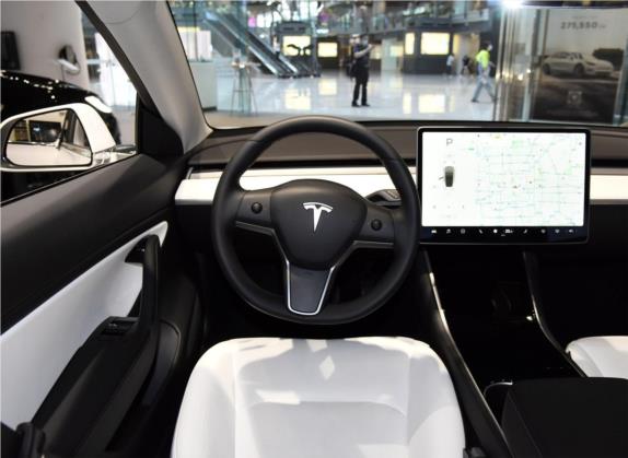 Model 3 2020款 标准续航后驱升级版 中控类   驾驶位