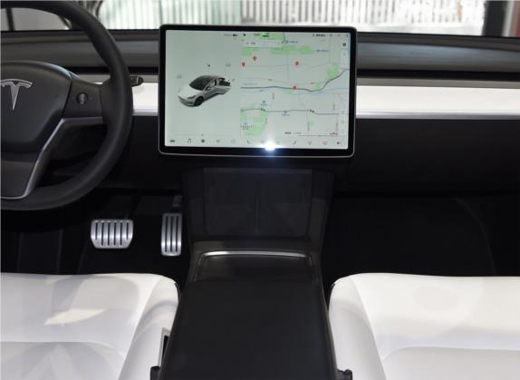 Model 3 2021款 改款二 Performance高性能全轮驱动版 中控类   中控台
