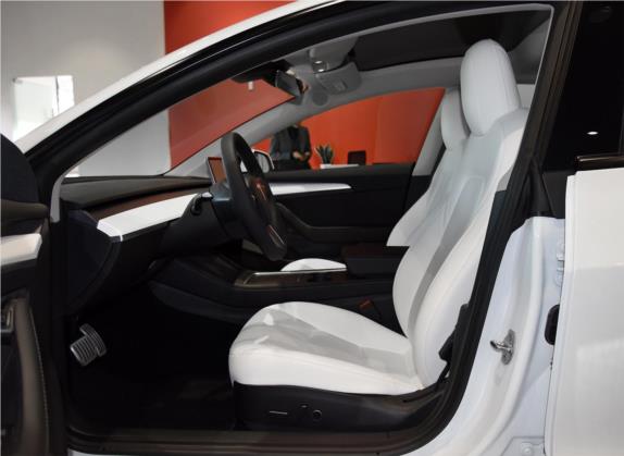 Model 3 2021款 改款二 Performance高性能全轮驱动版 车厢座椅   前排空间