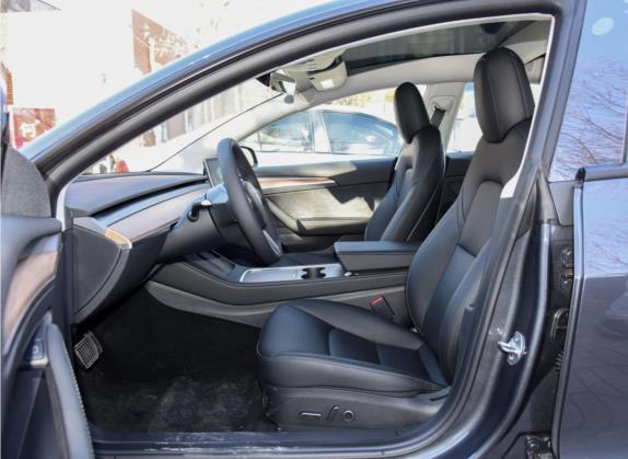 Model 3 2022款 后轮驱动版 车厢座椅   前排空间