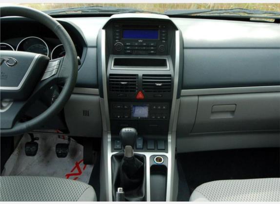威麟X5 2010款 2.0T 四驱舒适型 中控类   中控台