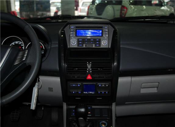 威麟X5 2011款 2.0T 四驱舒适型 中控类   中控台
