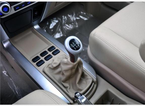 威麟V5 2009款 1.8L 手动舒适型 中控类   挡把