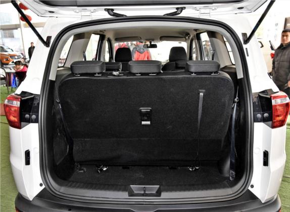 五菱宏光S3 2018款 1.5L 手动标准型 国V 车厢座椅   后备厢