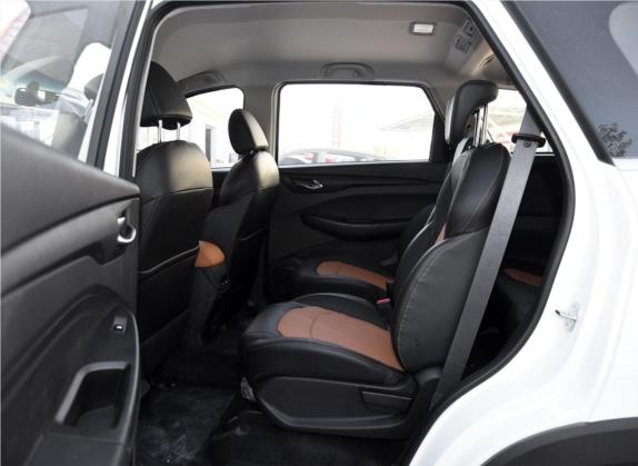 五菱宏光S3 2018款 1.5L 手动舒适型 国V 车厢座椅   后排空间