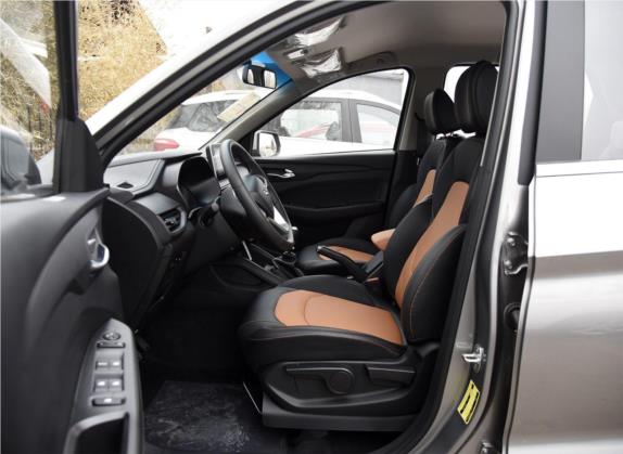 五菱宏光S3 2018款 1.5T 手动舒适型 国V 车厢座椅   前排空间