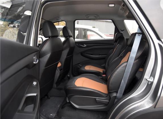 五菱宏光S3 2018款 1.5T 手动舒适型 国V 车厢座椅   后排空间
