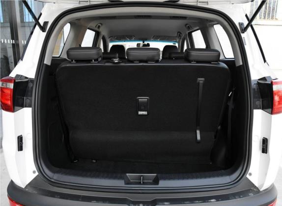五菱宏光S3 2019款 自动离合版 1.5L 手动舒适型 国V 车厢座椅   后备厢